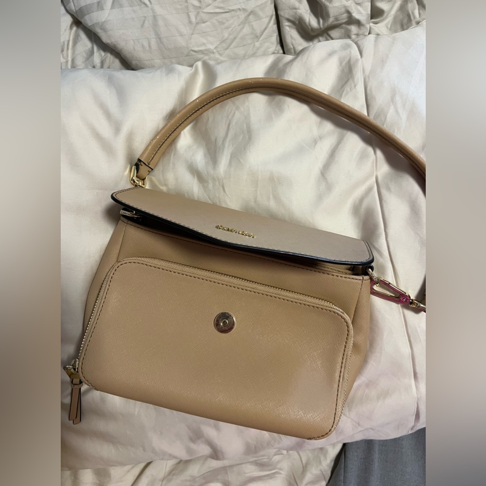 SOLD ❌Calvin Klein- Shoulder Bag - Picture 4 of 4